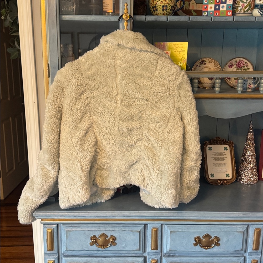 Cream Jacket - Picture 4 of 4